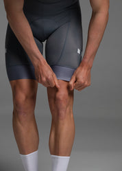 GREY PIXEL JERSEY + TITANIUM BIBS + WHITE/GREY SOCKS