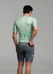 LIGHT GREEN JERSEY + TITANIUM BIBS + WHITE/GREY SOCKS