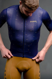 CLEAR NIGHT - SIGNATURE Neon Jersey Man