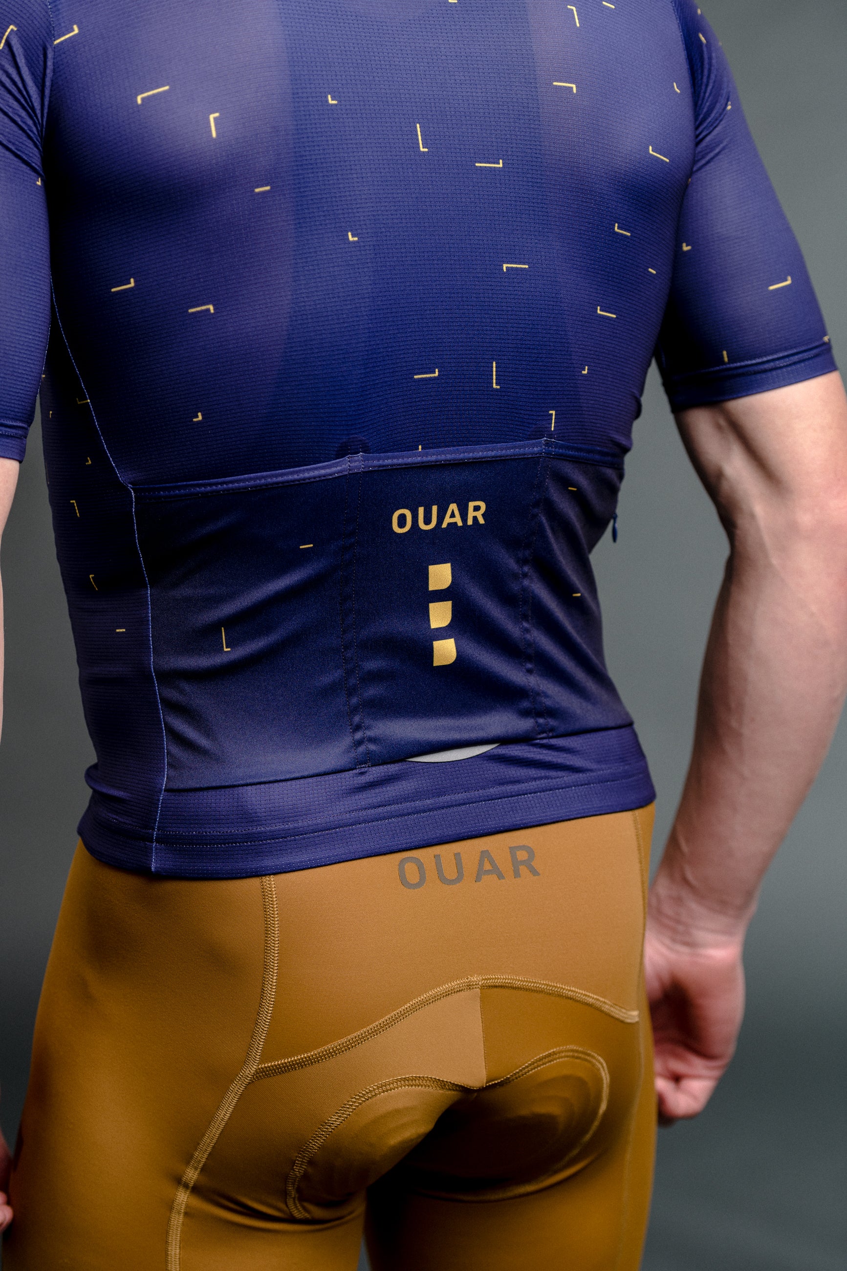 CLEAR NIGHT - SIGNATURE Neon Jersey Man