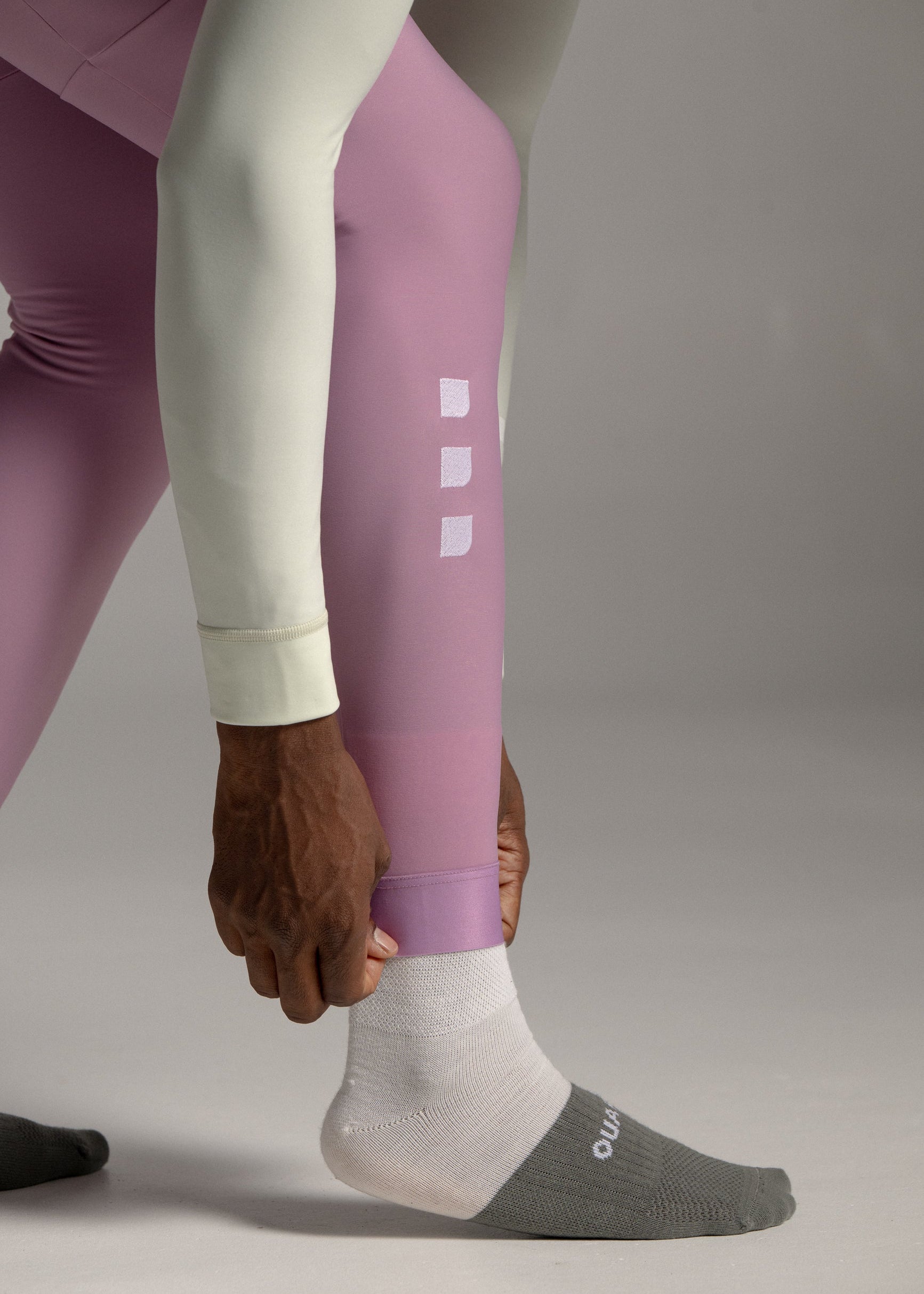 LOUNGE LS JERSEY + DUSTY ORCHID LONG BIBS + NECK WARMER + MERINO SOCKS