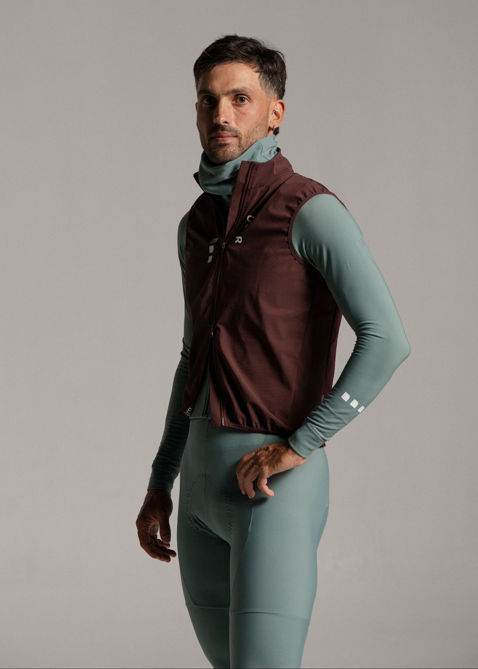 JUNGLE LS JERSEY + EUCALYPTO LONG BIBS + DARK OAK GILET + NECK WARMER