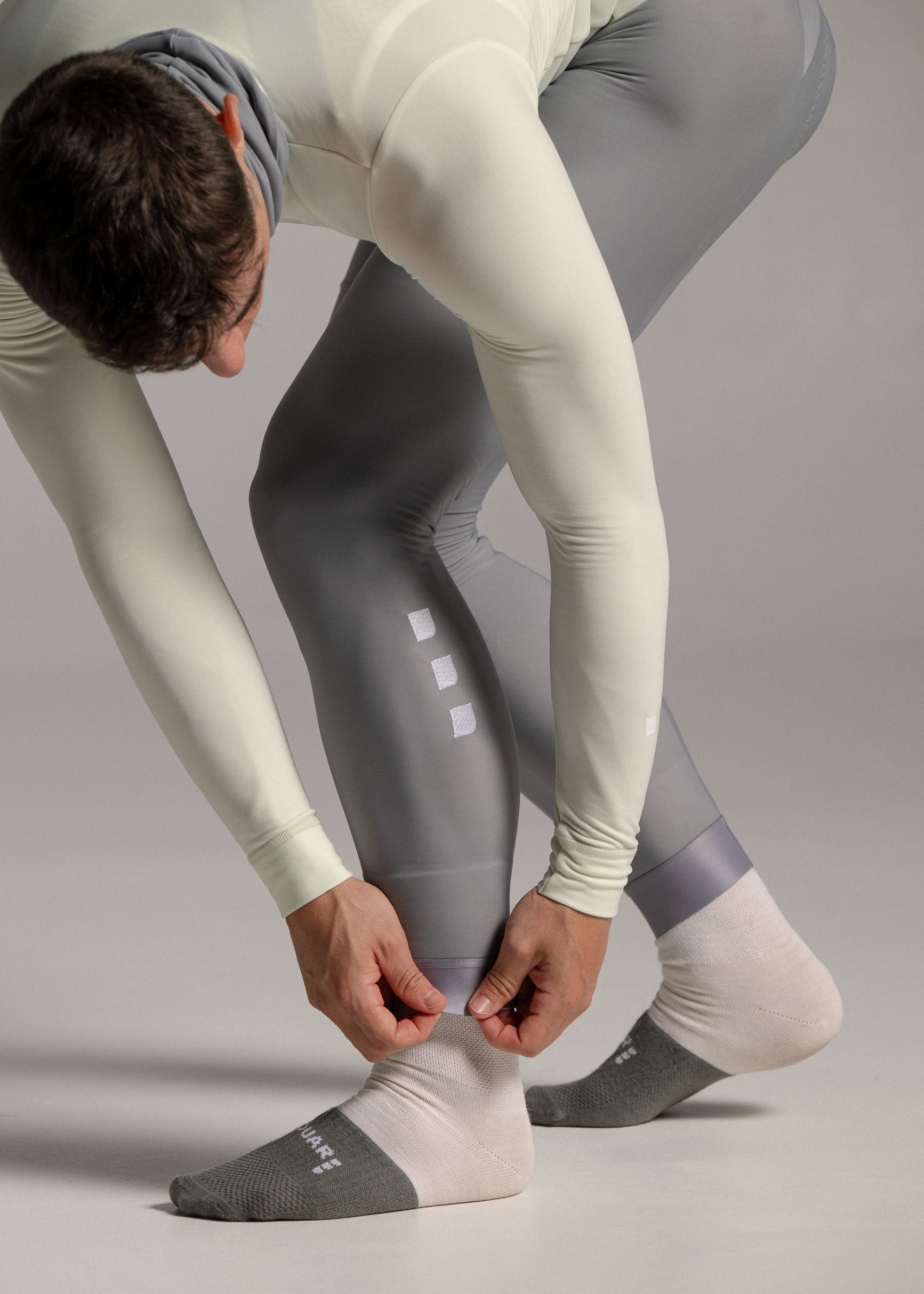 LOUNGE LS JERSEY + ARTIC GREY LONG BIBS + NECK WARMER + MERINO SOCKS