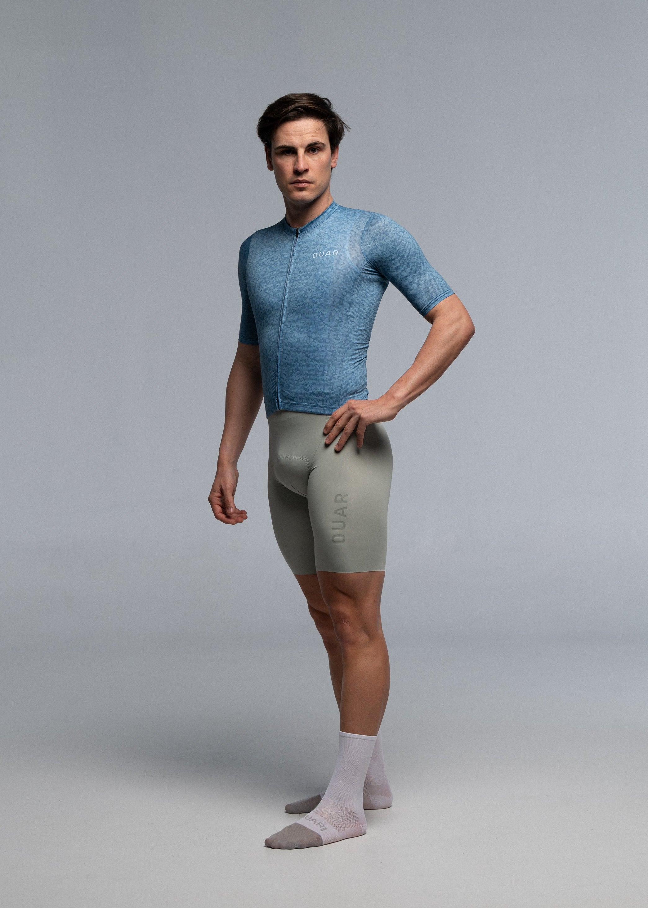 STEEL BLUE JERSEY + WARM GREY BIBS + WHITE/AQUA SOCKS