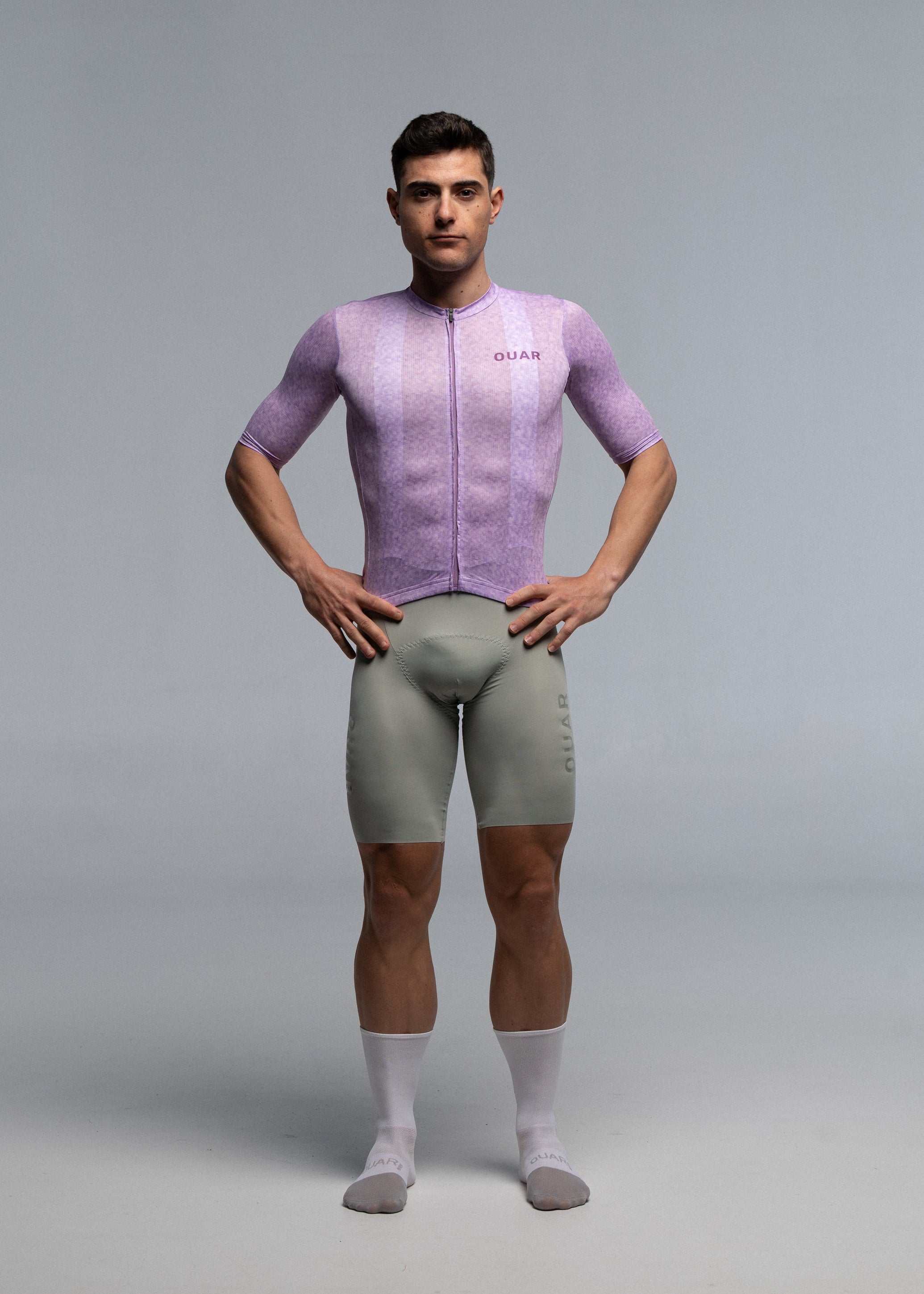 VIOLET JERSEY + WARM GREY BIBS + WHITE/GREY SOCKS