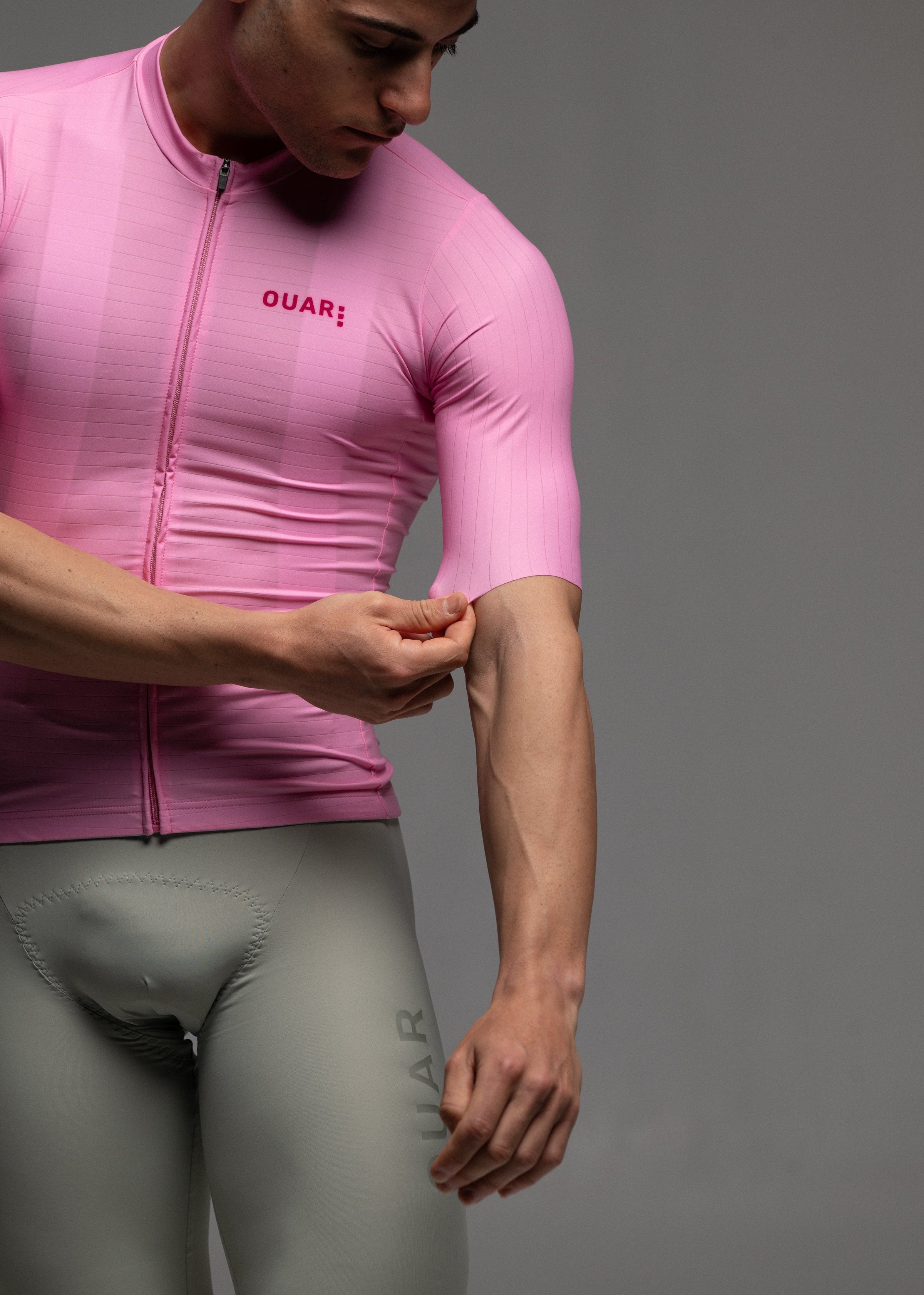 PINK JERSEY + WARM GREY BIBS + WHITE/GREY SOCKS