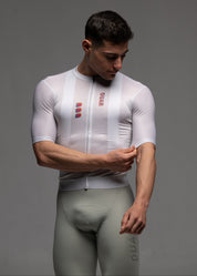 DIZZY WHITE JERSEY + WARM GREY BIBS + WHITE/GREY SOCKS
