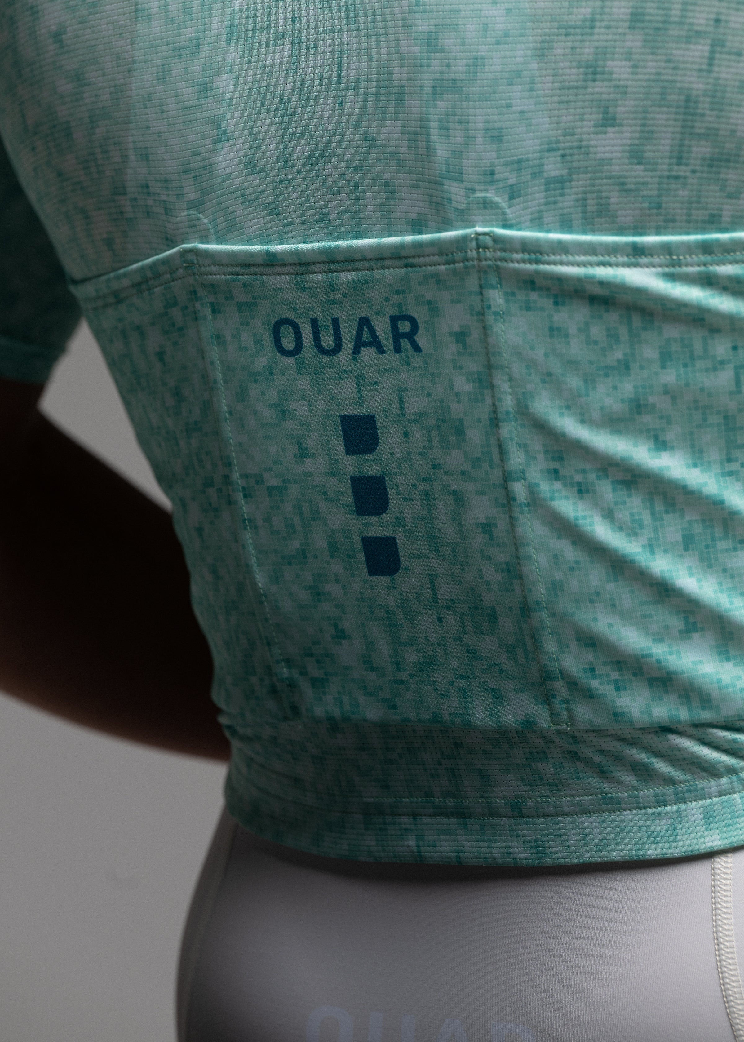 AQUAMARINE JERSEY + OFF WHITE BIBS + WHITE/GREY SOCKS