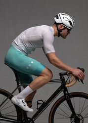 DIZZY WHITE JERSEY + AQUAMARINE BIBS + WHITE/GREY SOCKS