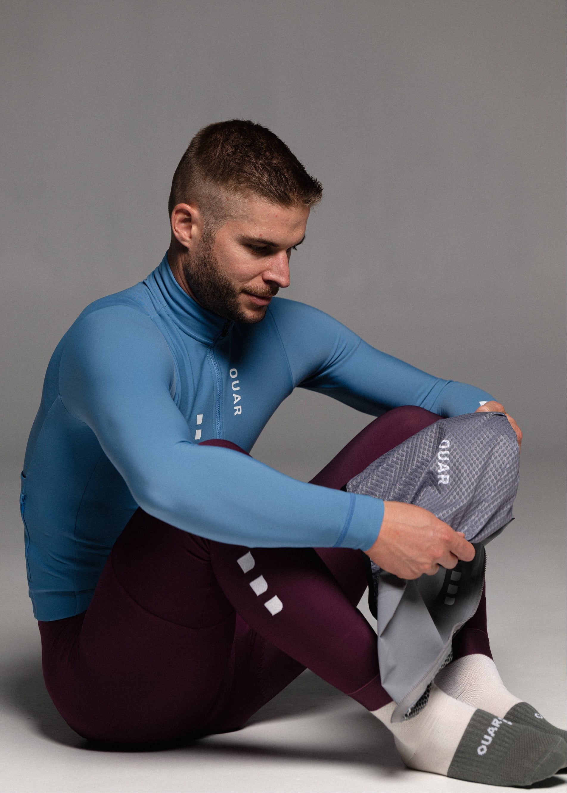 ELECTRO LS JERSEY + RIPE PLUM LONG BIBS + MIST GILET + NECK WARMER