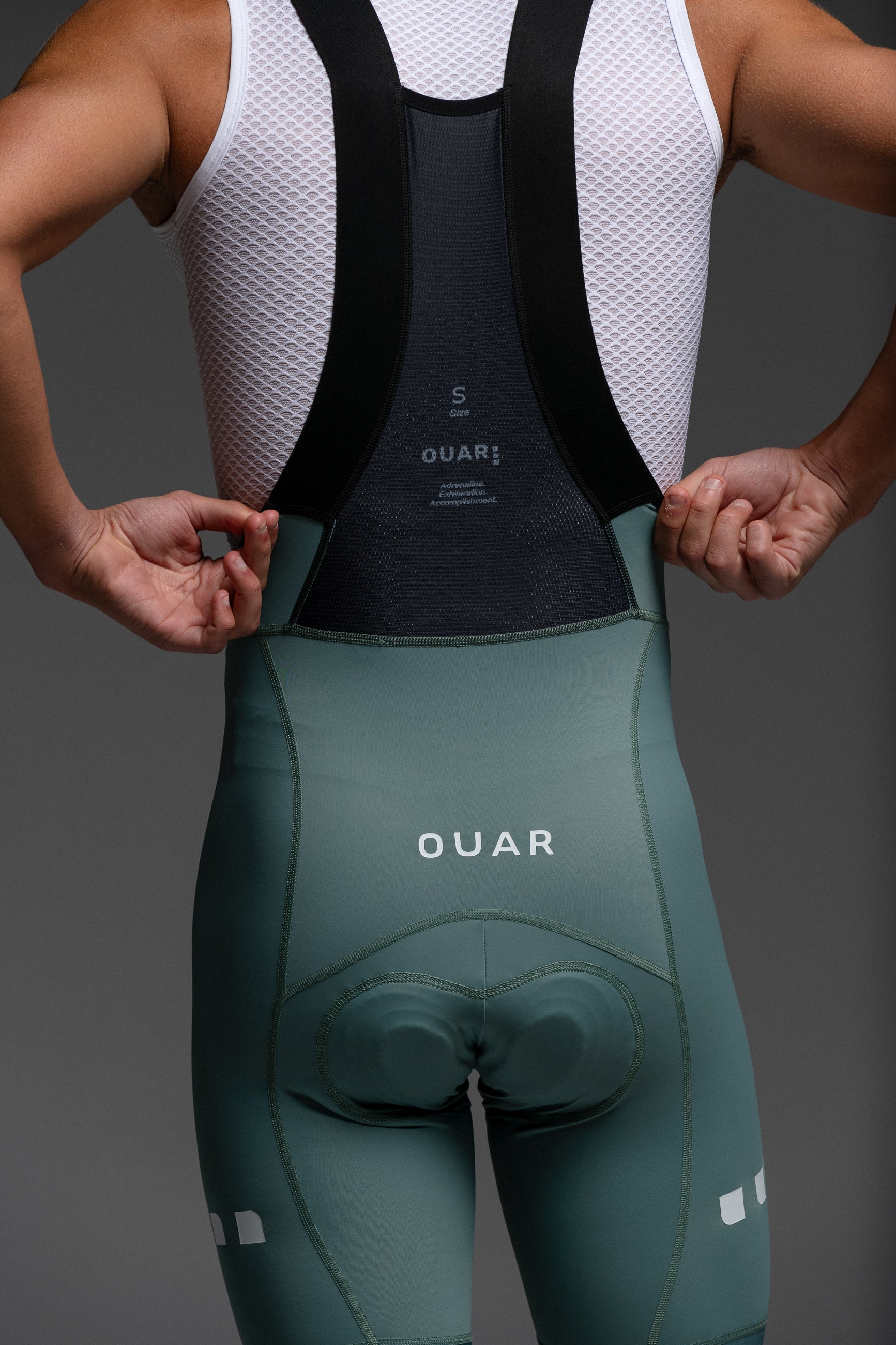 DUSTY CHERRY LS JERSEY + EUCALYPTO BIBS + WHITE/AQUA SOCKS