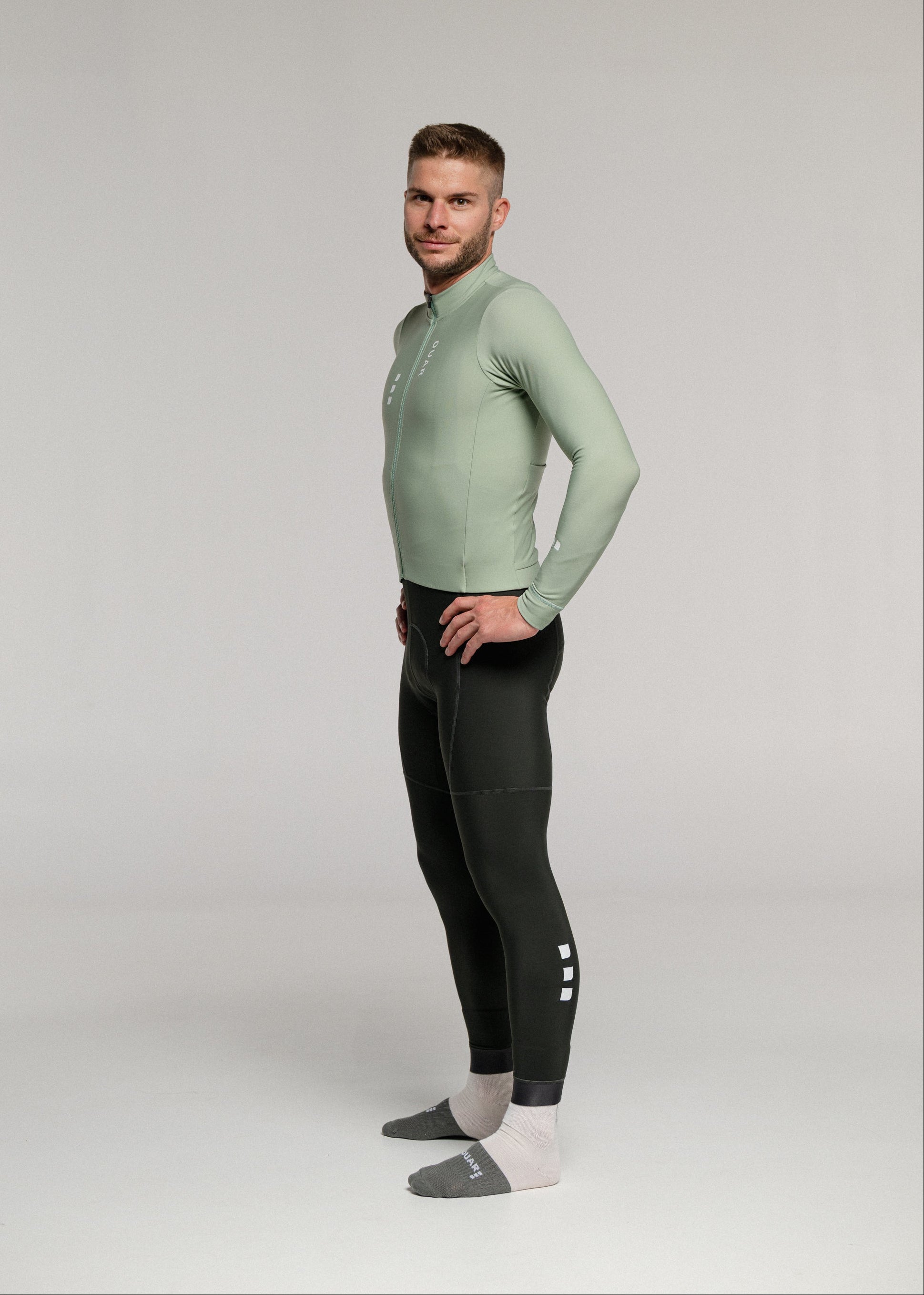 CHILL LS JERSEY + FOREST GREEN LONG BIBS + DEEP OCEAN JACKET + NECK WARMER