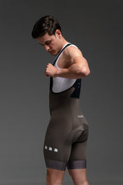 DIZZY WHITE JERSEY + STONE BIBS + WHITE/AQUA SOCKS