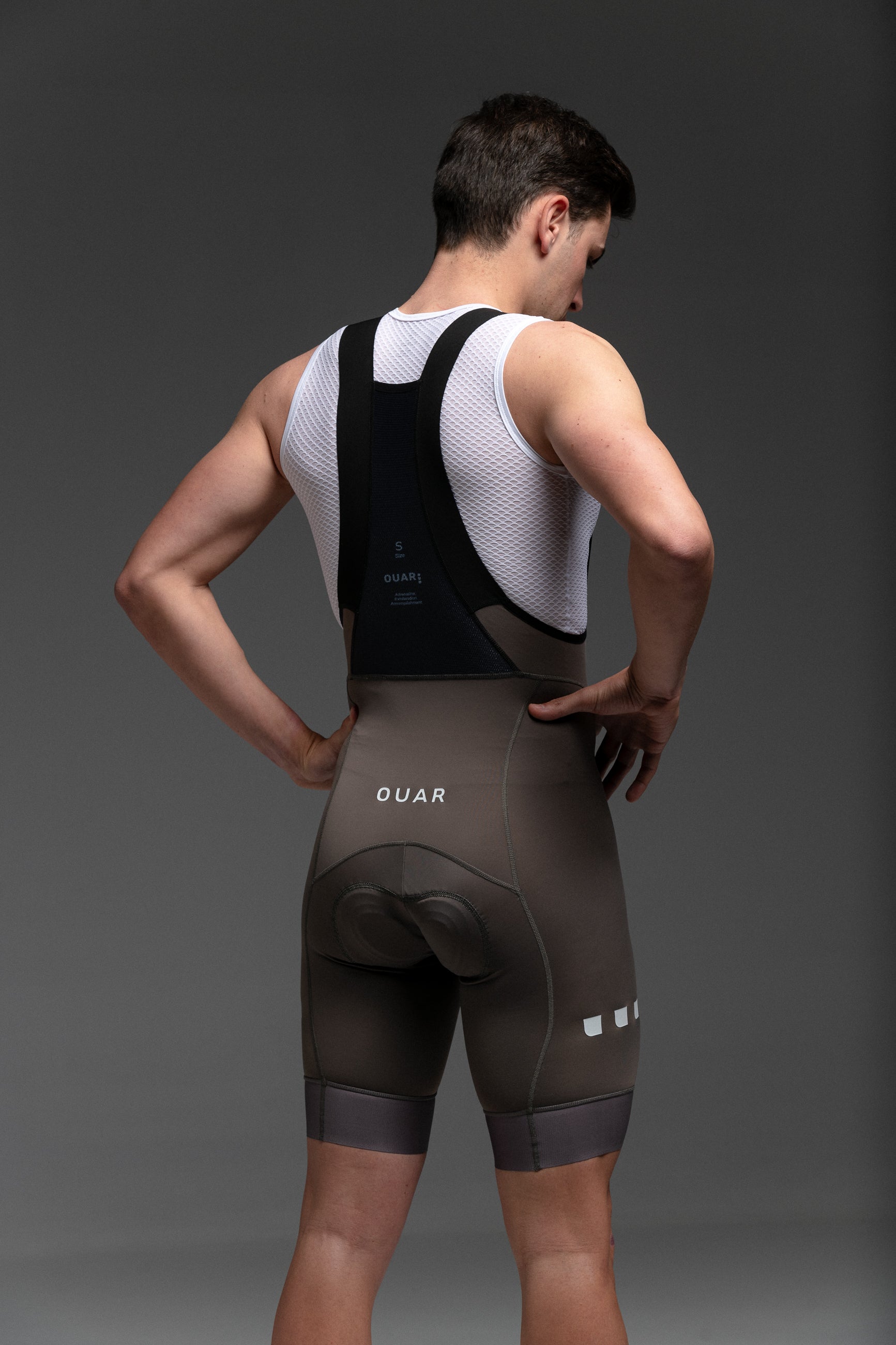 PISTACHIO JERSEY + STONE BIBS + BLACK/GREY SOCKS