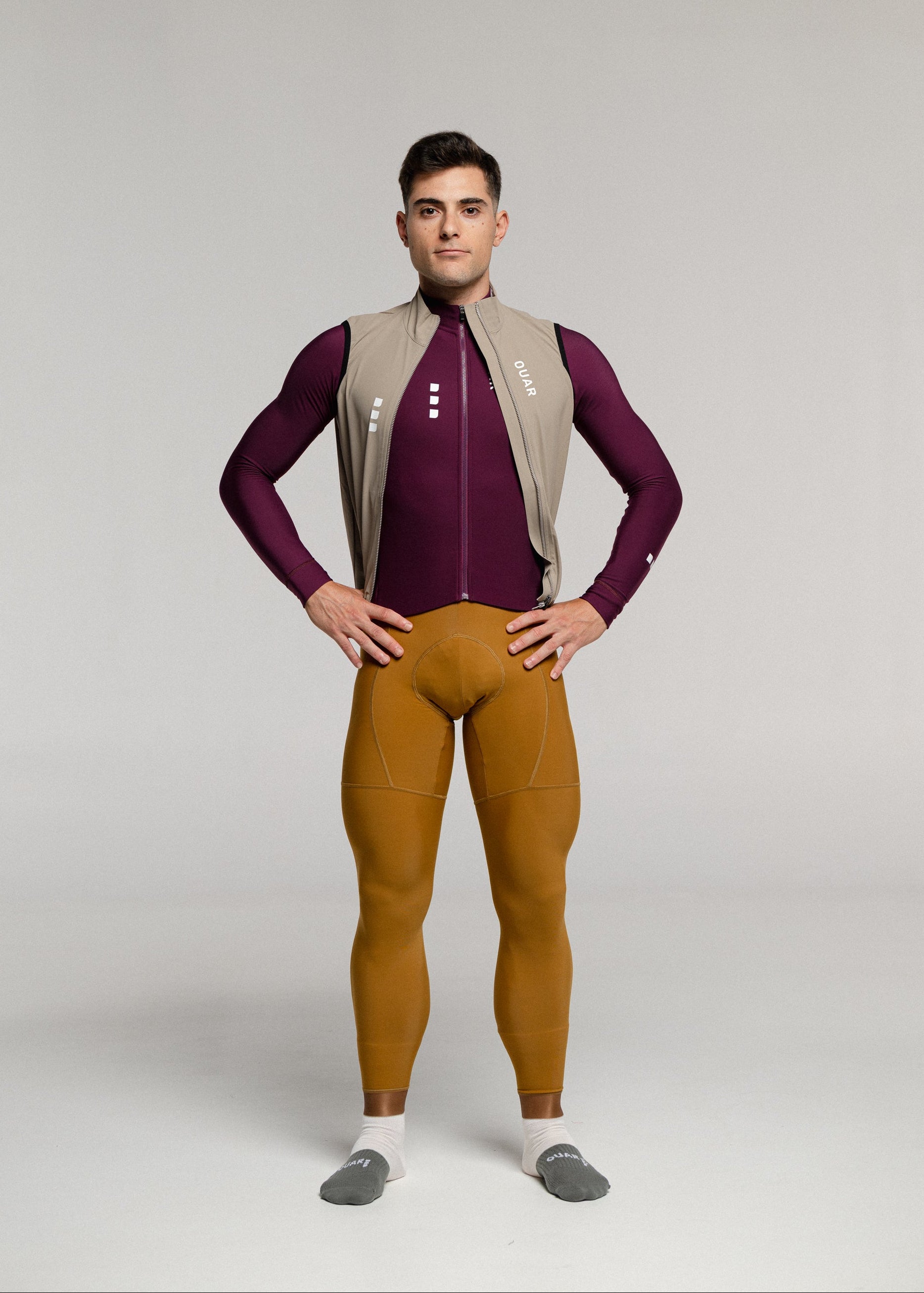 SOUL LS JERSEY + TIERRA LONG BIBS + SAND GILET + NECK WARMER