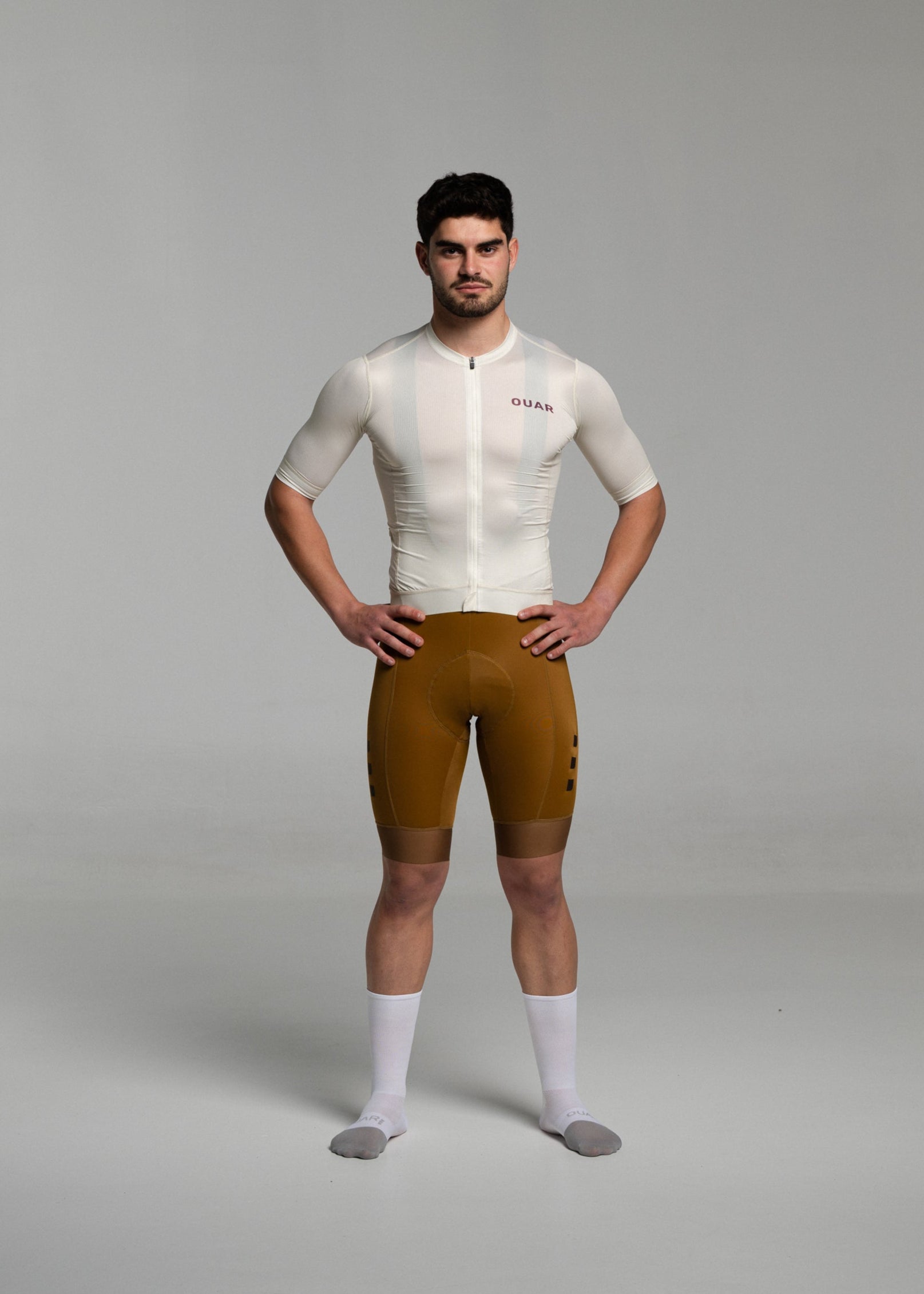 SAND JERSEY + TERROIR BIBS + WHITE/GREY SOCKS