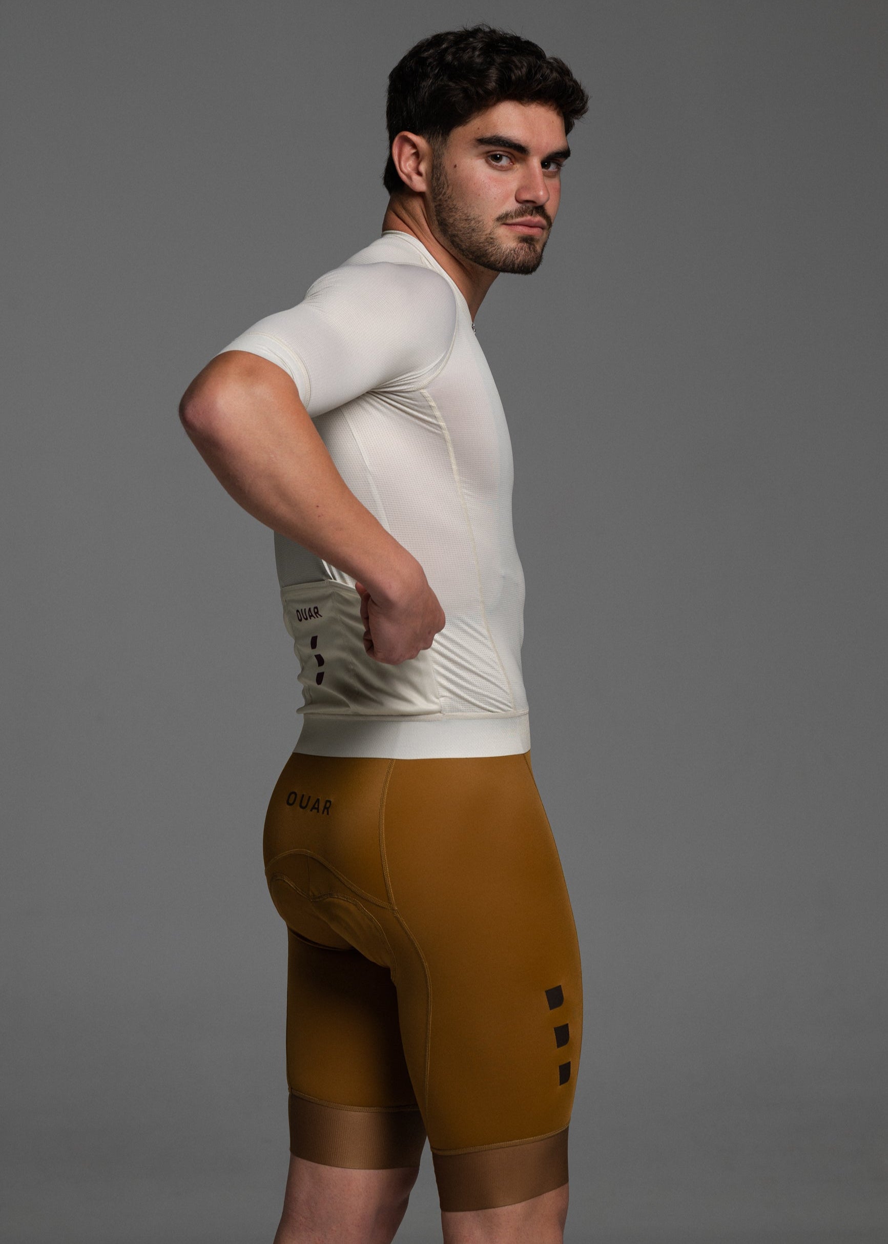 SAND JERSEY + TERROIR BIBS + WHITE/GREY SOCKS