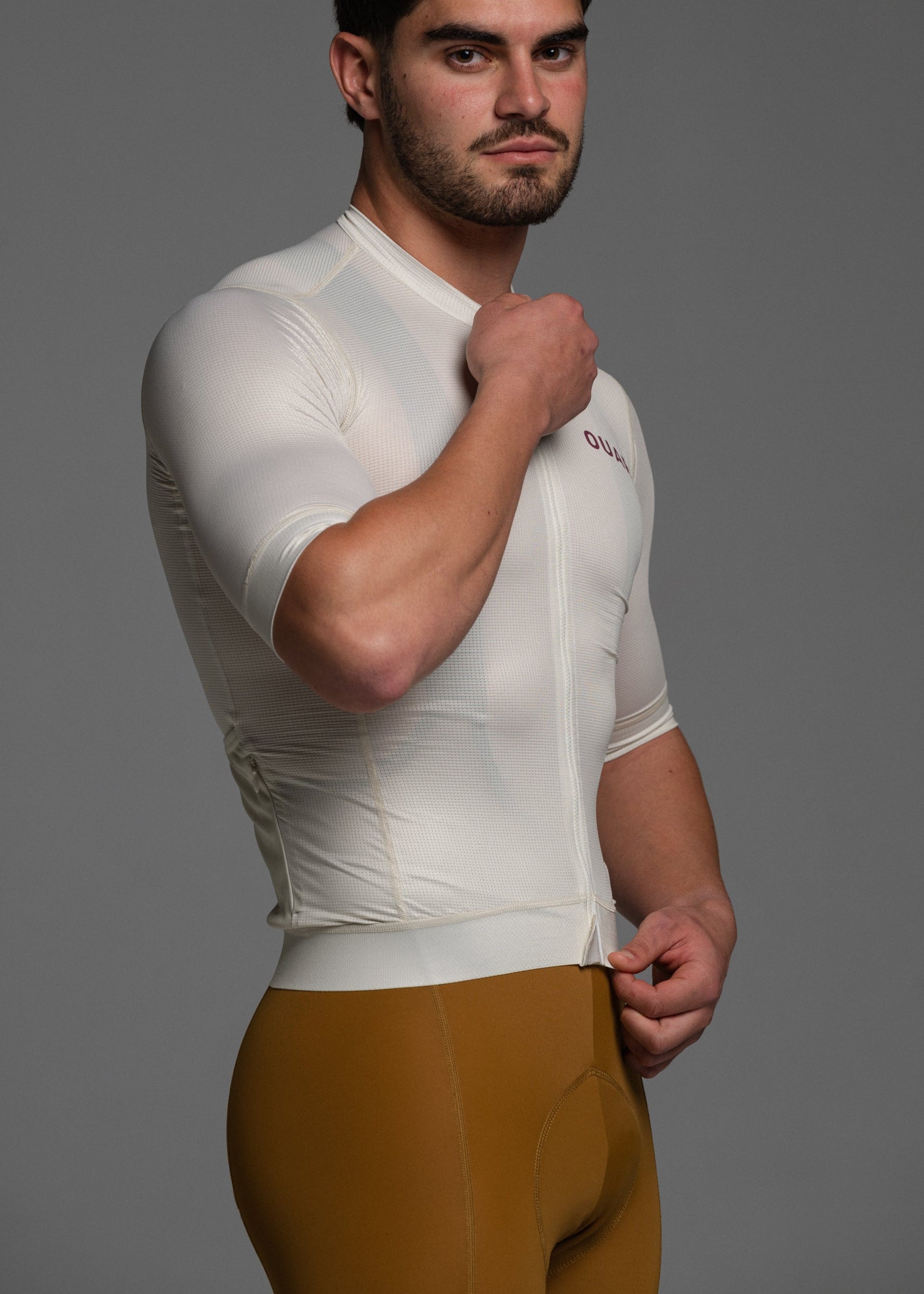 SAND JERSEY + TERROIR BIBS + WHITE/GREY SOCKS
