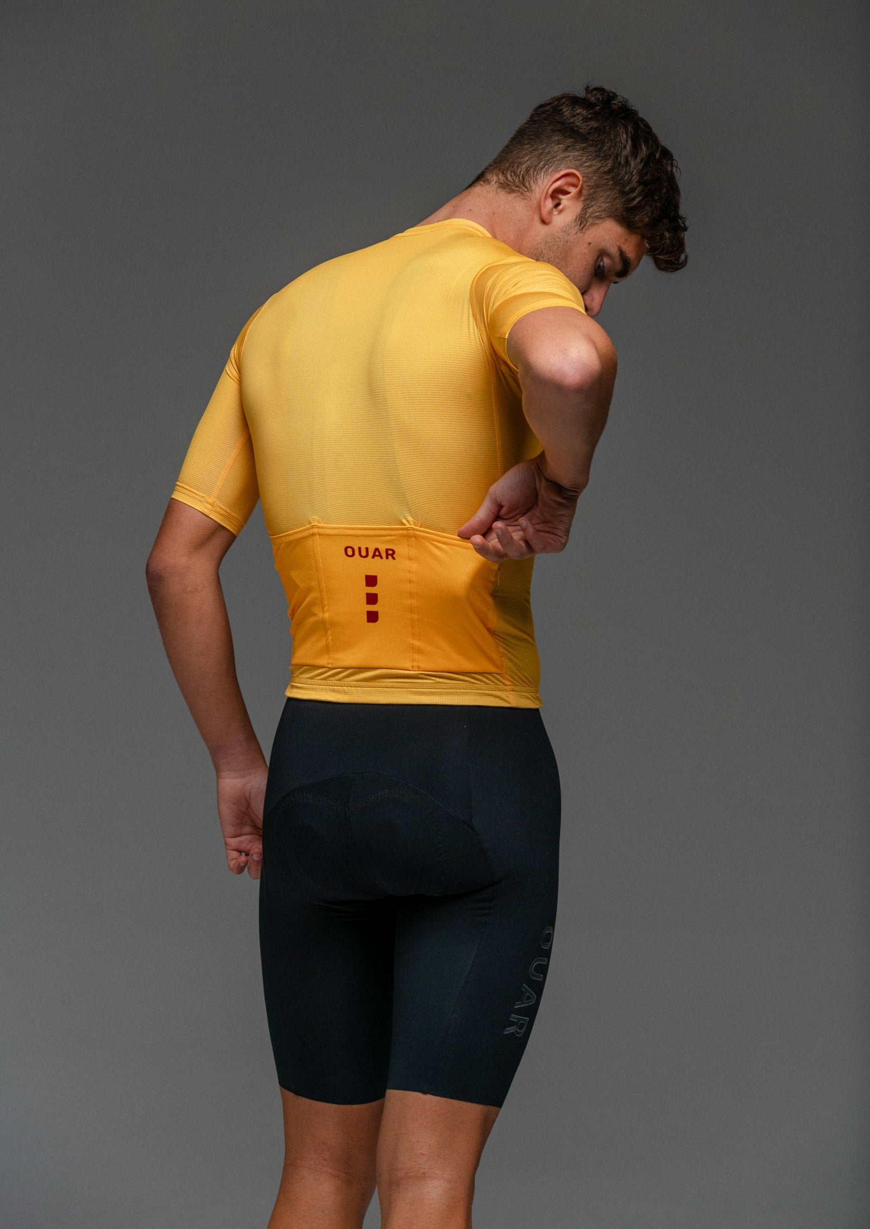 YOLK JERSEY + PURE BLACK AERYS BIBS + BLACK/GREY SOCKS