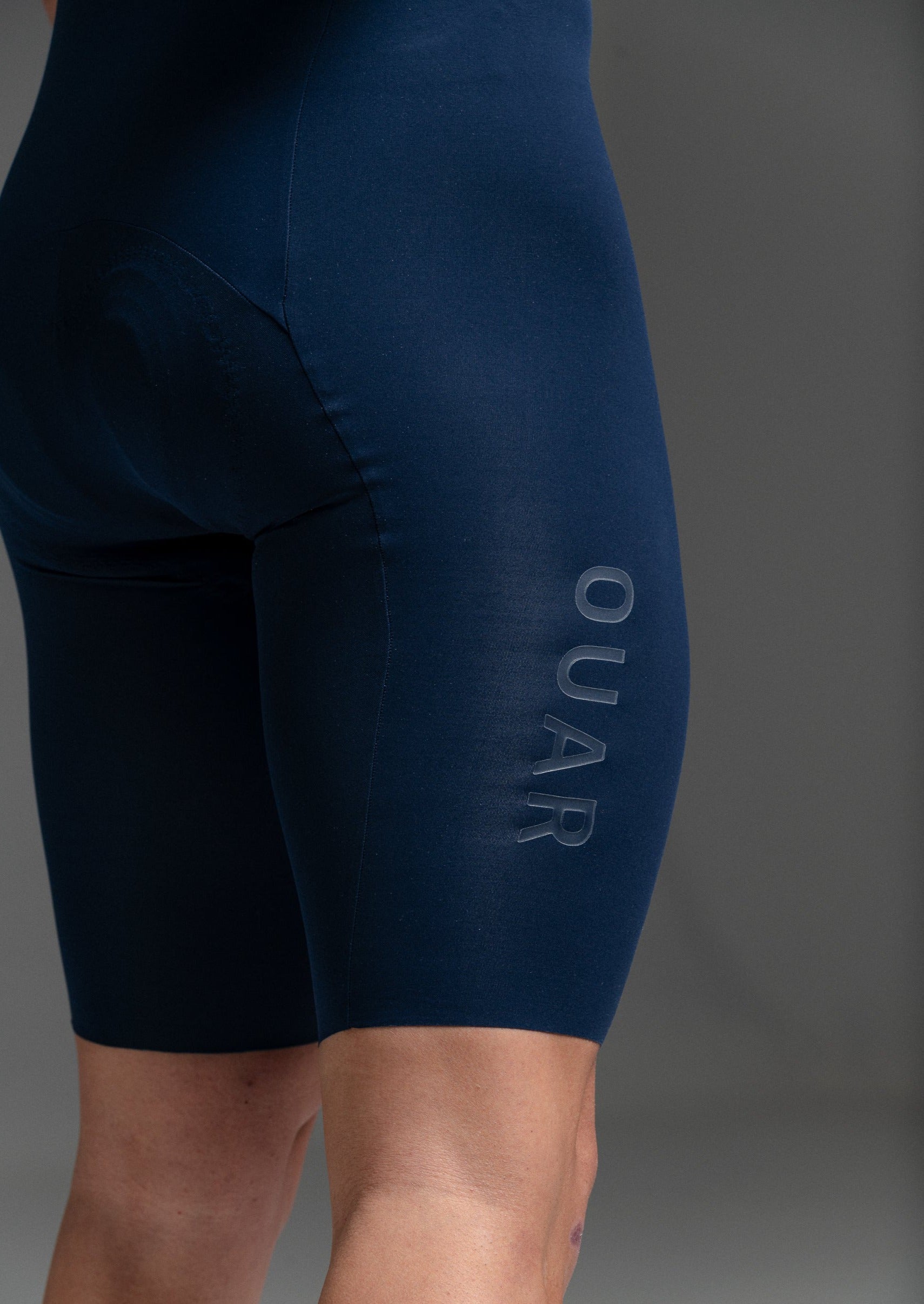 BURDEOS JERSEY + MARINO AERYS BIBS + MARINO/GREY SOCKS
