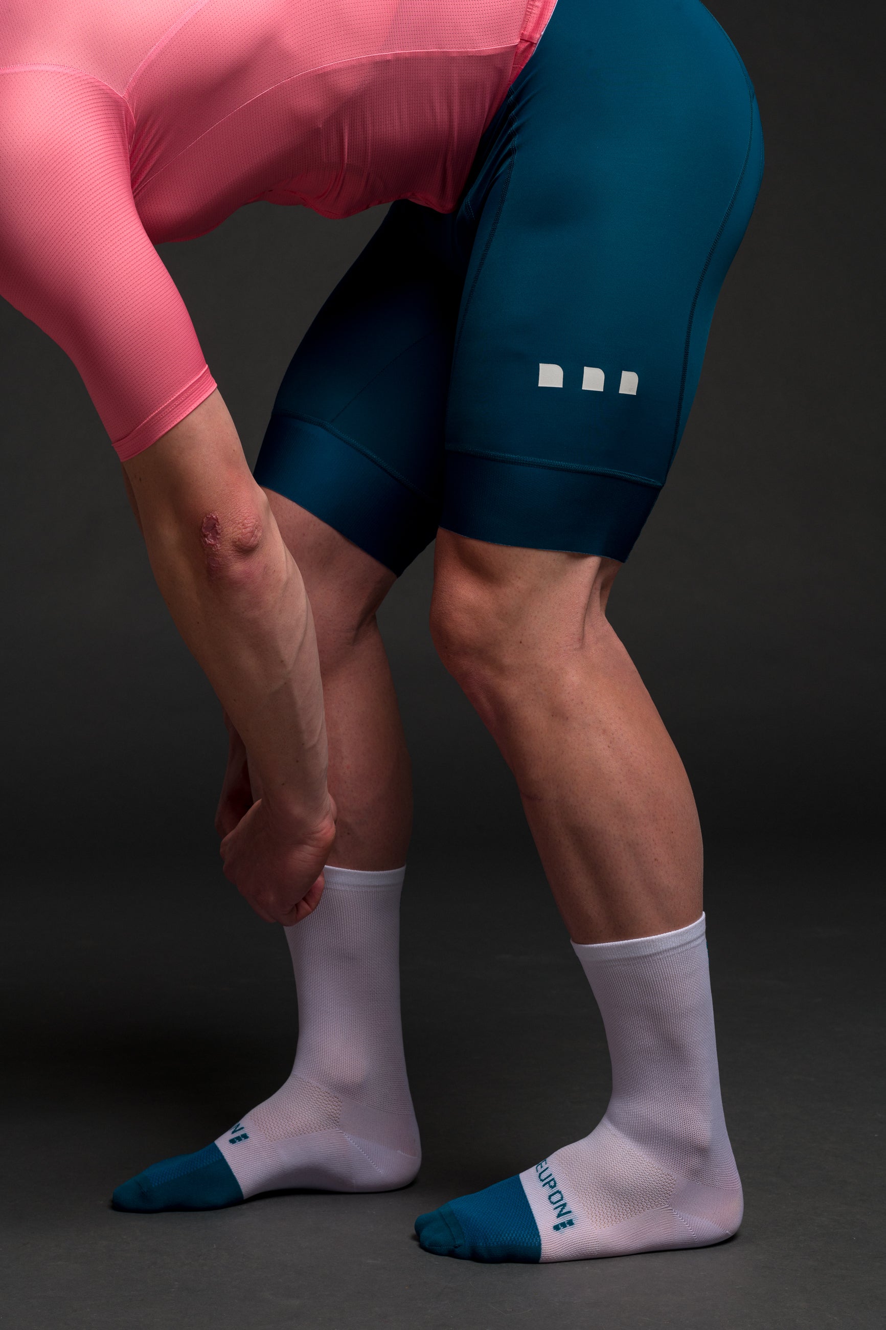 WHITE/AQUA - EVO Socks FREE
